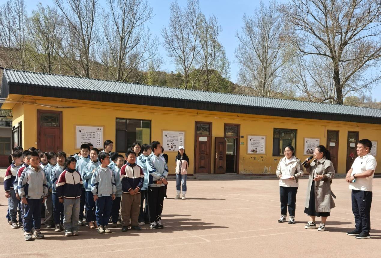 小床大爱,筑梦未来