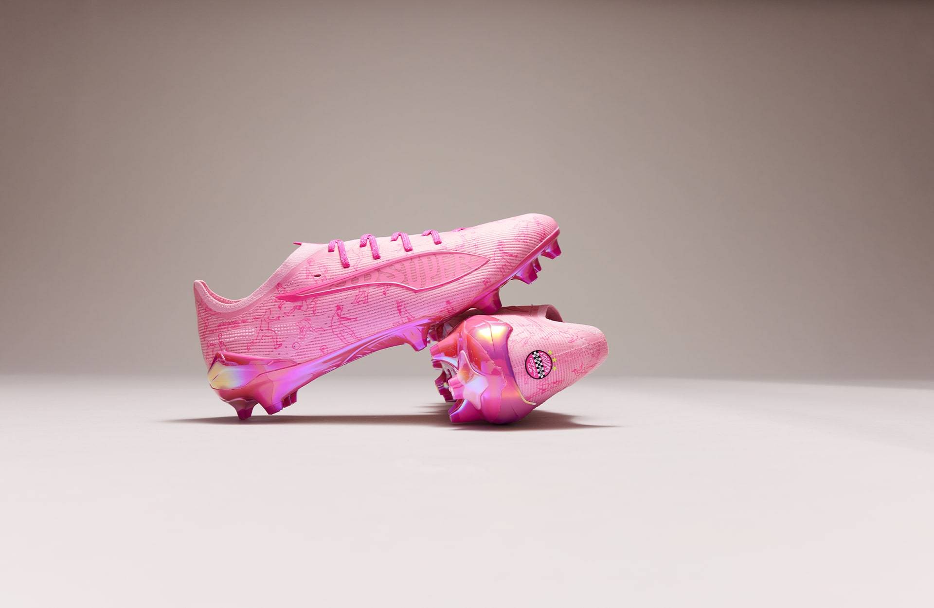 彪马携手KidSuper 为世俱杯推出全新战靴系列