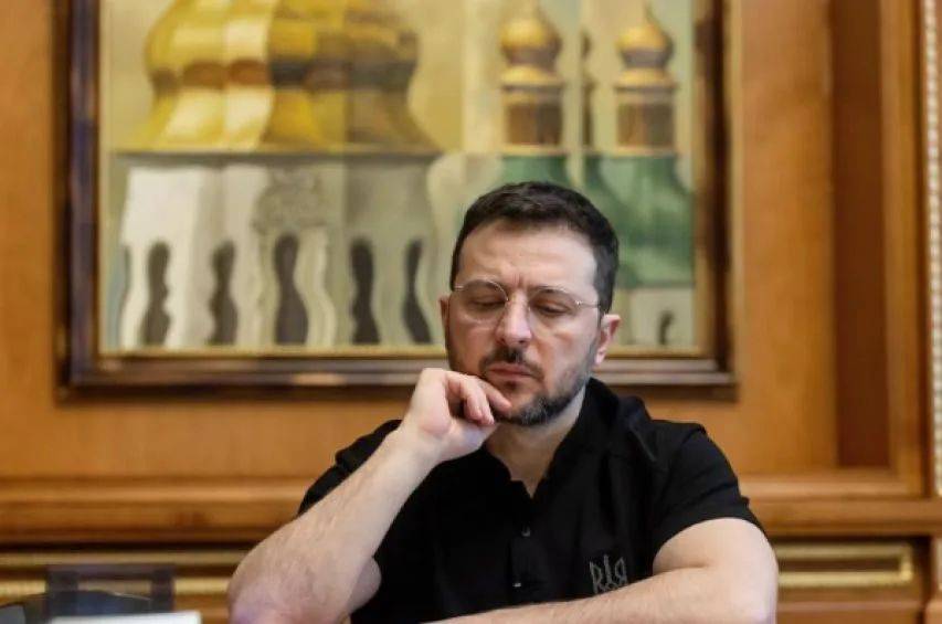 泽连斯基下令连夜换人，乌克兰39岁女总理刚一上台，就誓言要和俄罗斯打到底！