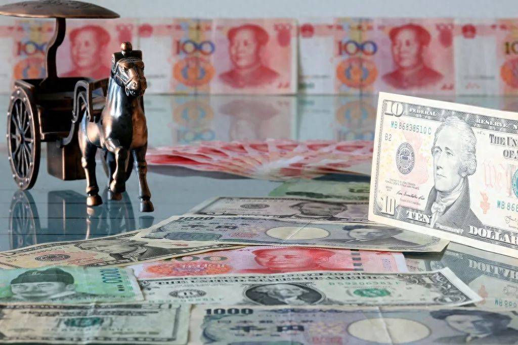 这粒美元的“速效救心丸”，中国该怎么玩！人民币稳定币“离岸先试”还是“在岸先行”？