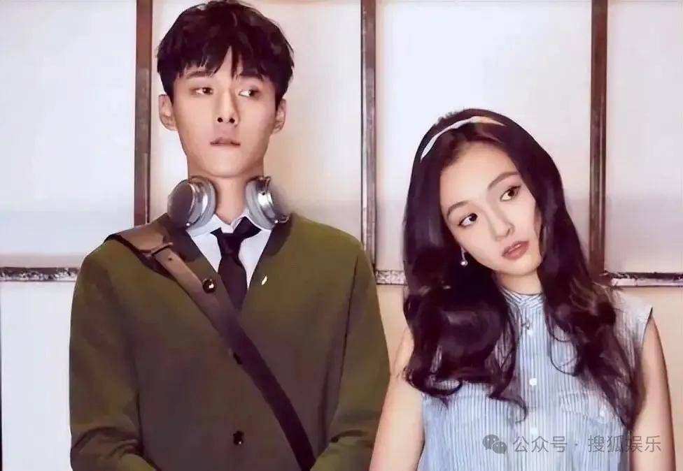 离婚三年又被拍到亲密逛超市，他俩这是纯带娃还是真复合了？