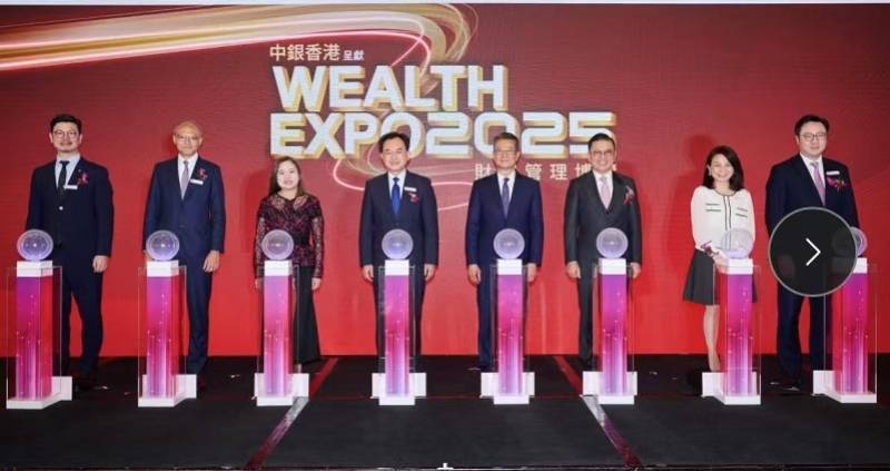 全球八成离岸人民币交易在香港处理：三方面发力巩固枢纽角色