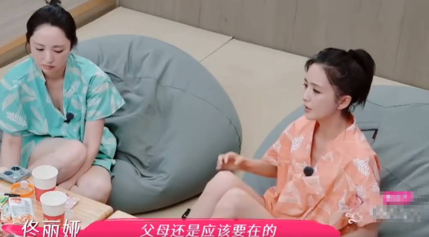 陈思诚卡零点为佟丽娅庆生!晒丫丫与儿子朵朵背影照好温馨