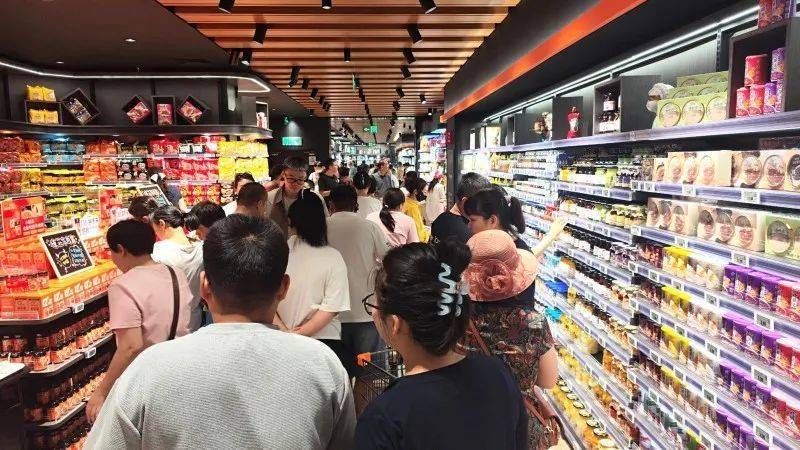 高新区(新市区):新疆首家“胖东来”指导调改店开业当天销售达244万元!同比增长286%