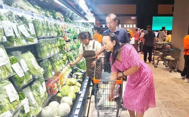 高新区(新市区):新疆首家“胖东来”指导调改店开业当天销售达244万元!同比增长286%