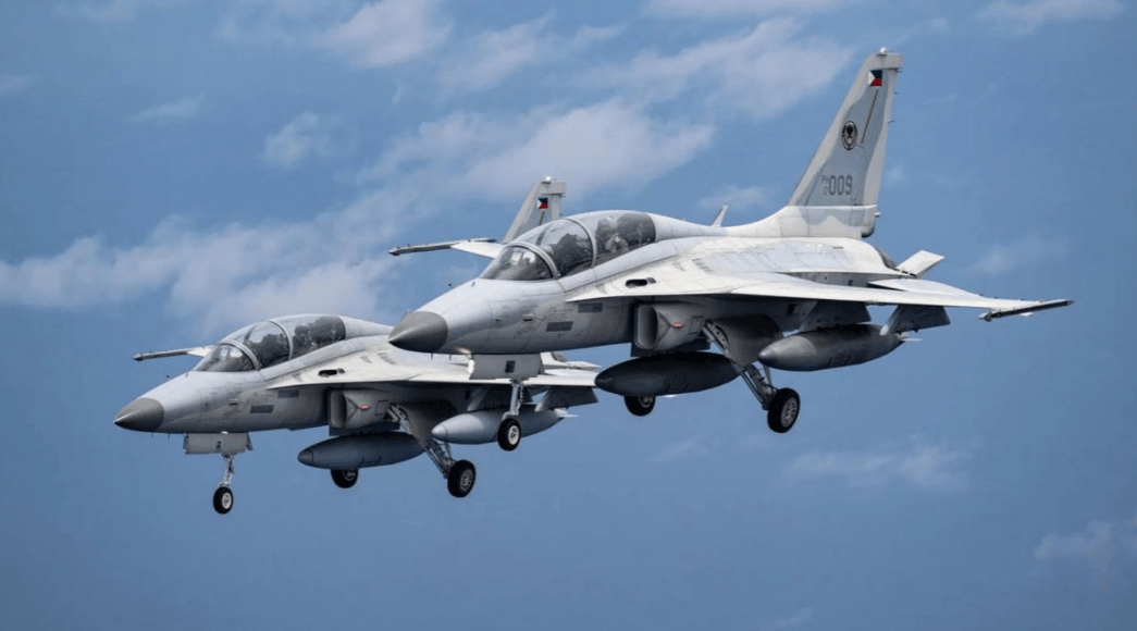 中国靠近仁爱礁军舰，就越过菲律宾红线？菲军：有能力击沉敌舰