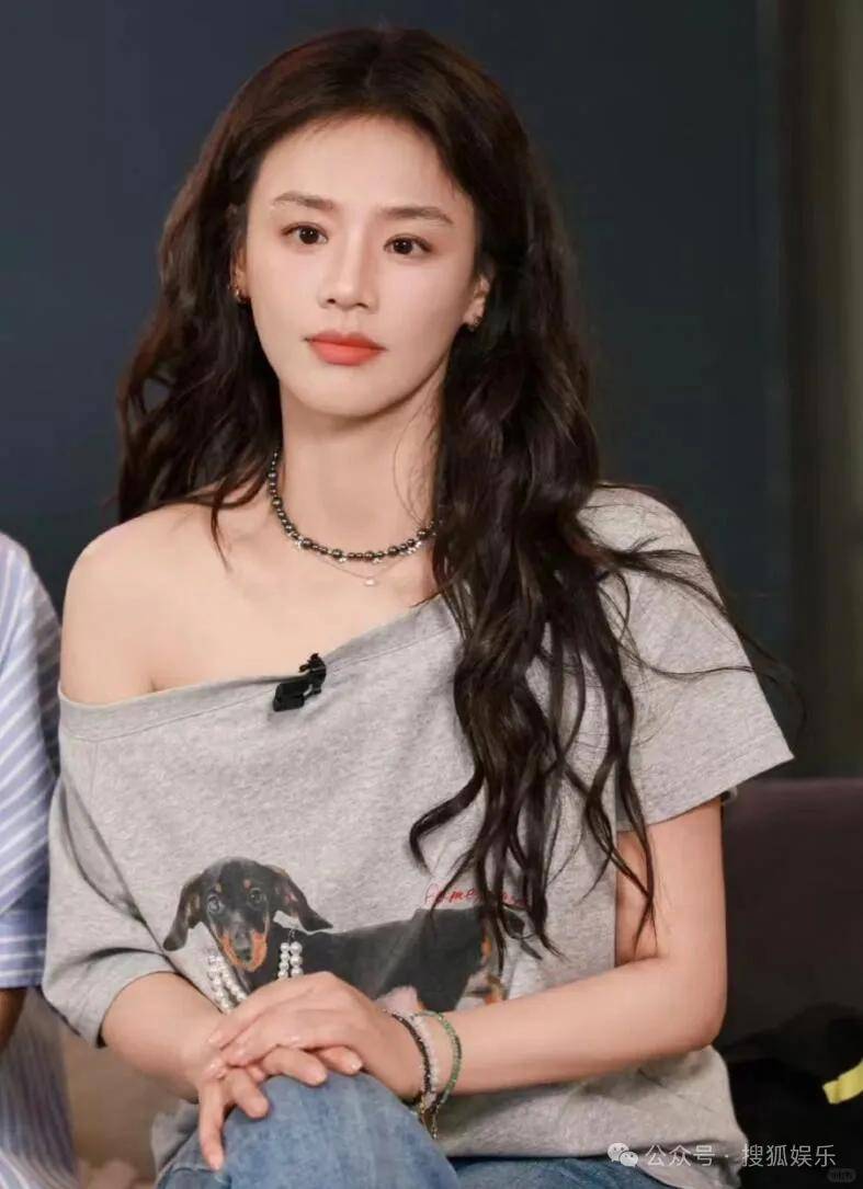 被全网劝分的这对终于分手了？她最近的状态确实肉眼可见的好！