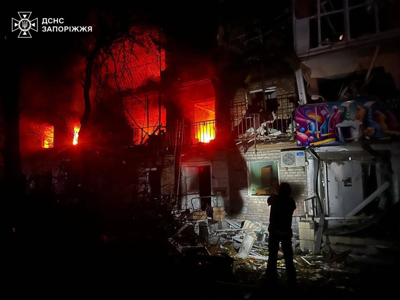 末日将军回归了？炸电厂，炸火车，俄军停电战术太成功，重创乌军