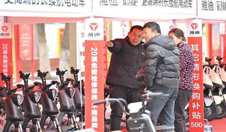 “小电驴”新国标实施后，“旧车”还能骑吗？