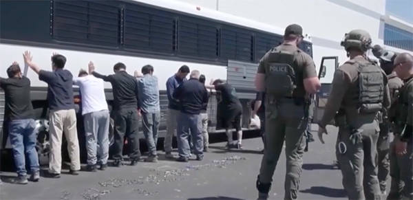 接回被拘韩国员工的包机走不了,韩国外交部:正与美国沟通