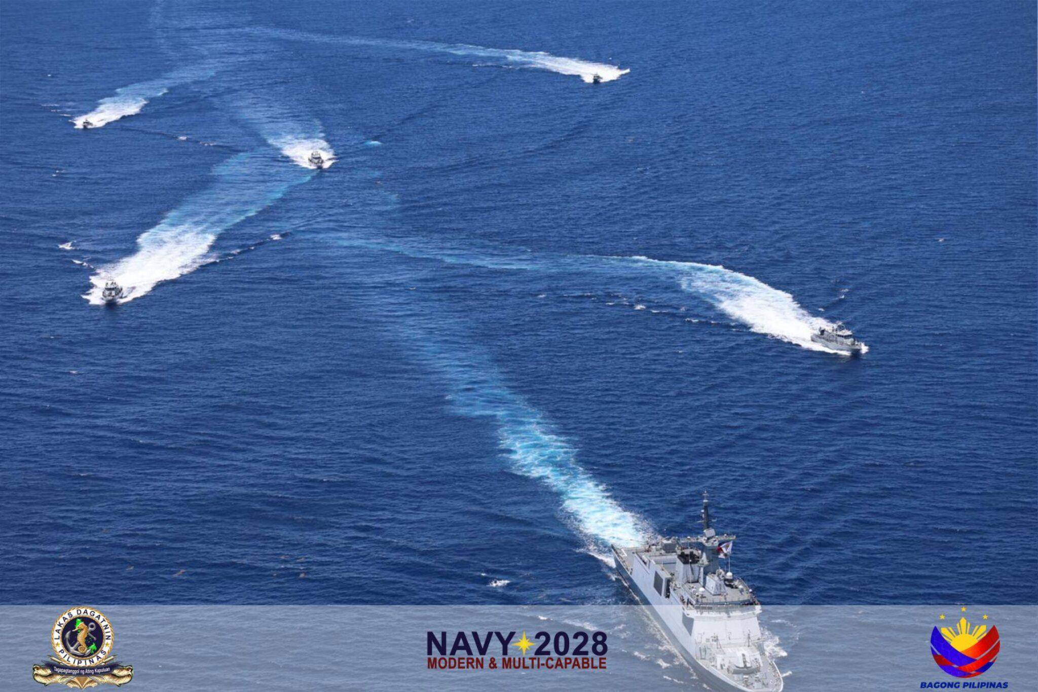 菲律宾海军精锐尽出，在黄岩岛附近直接开火，不料下一幕彻底破防