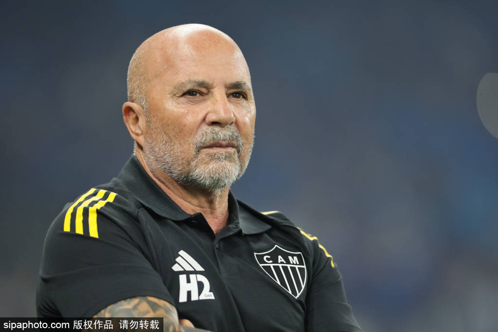 阿莫林执教曼联31场仅得31分！究竟是战术失误还是球队困境？