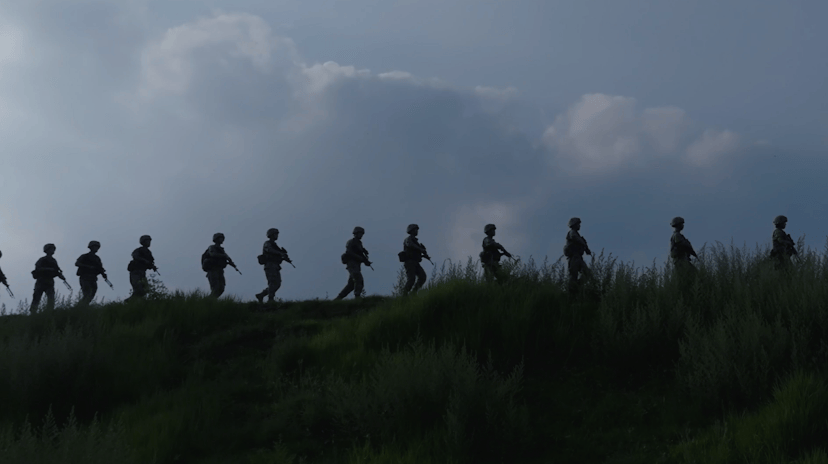 中国军队国际形象网宣片《守护》中文配音版上线