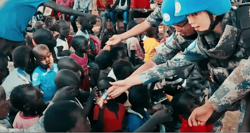 中国军队国际形象网宣片《守护》中文配音版上线