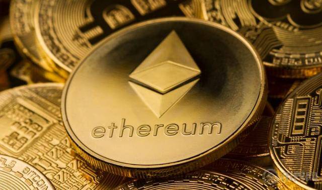 离谱！韩国交易所误发400亿比特币，币圈一度崩盘，监管连夜出手