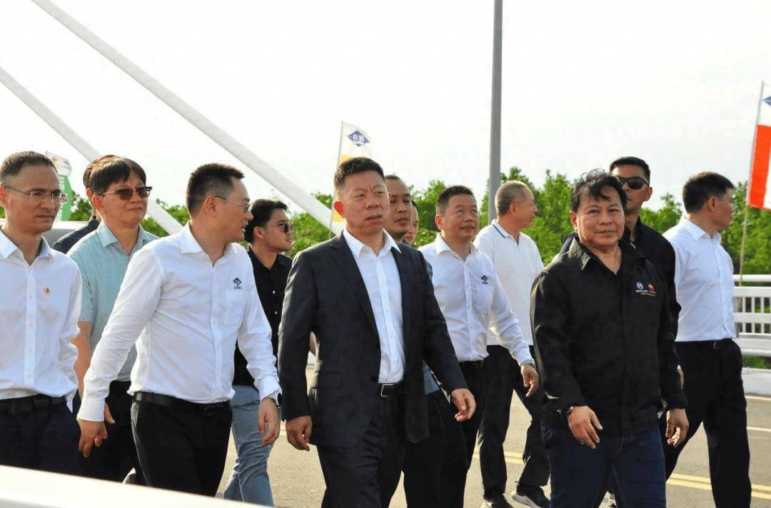 中国人不是好欺负的！中方话音刚落，兵分三路给菲律宾和日本上强度，目标很明确