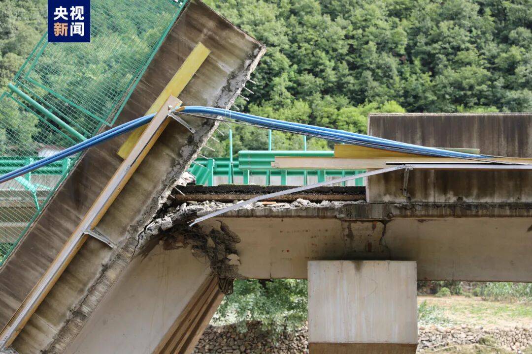 62人死亡失踪！国务院安委办通报陕西商洛高速公路桥梁垮塌事故：施工单位不按图纸施工，擅自修改桩长，监理单位违规同意